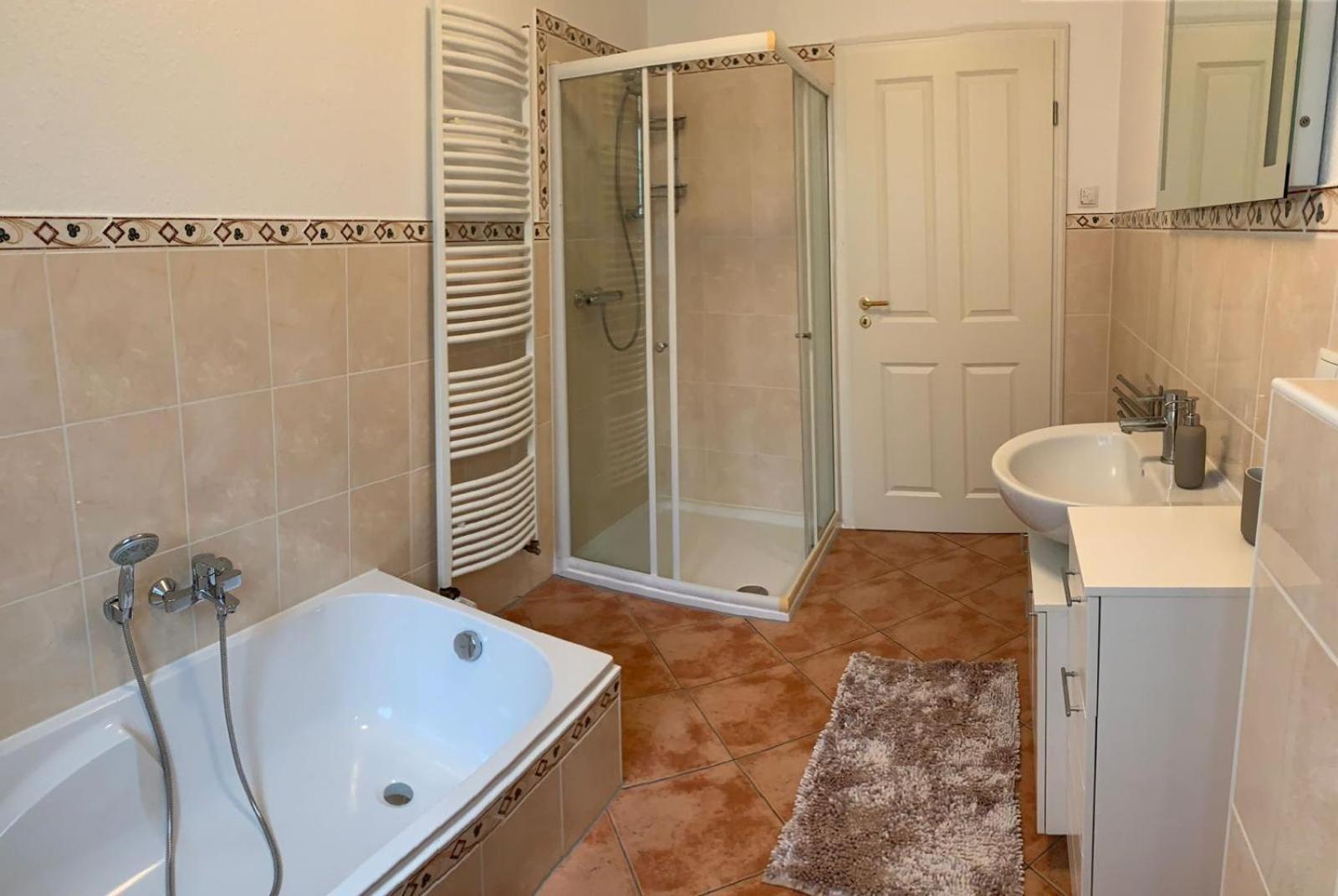 Ferienwohnung Fuer 4 Personen In Bester Lage Ca. 15 Km Von Bremen City Achim Ngoại thất bức ảnh